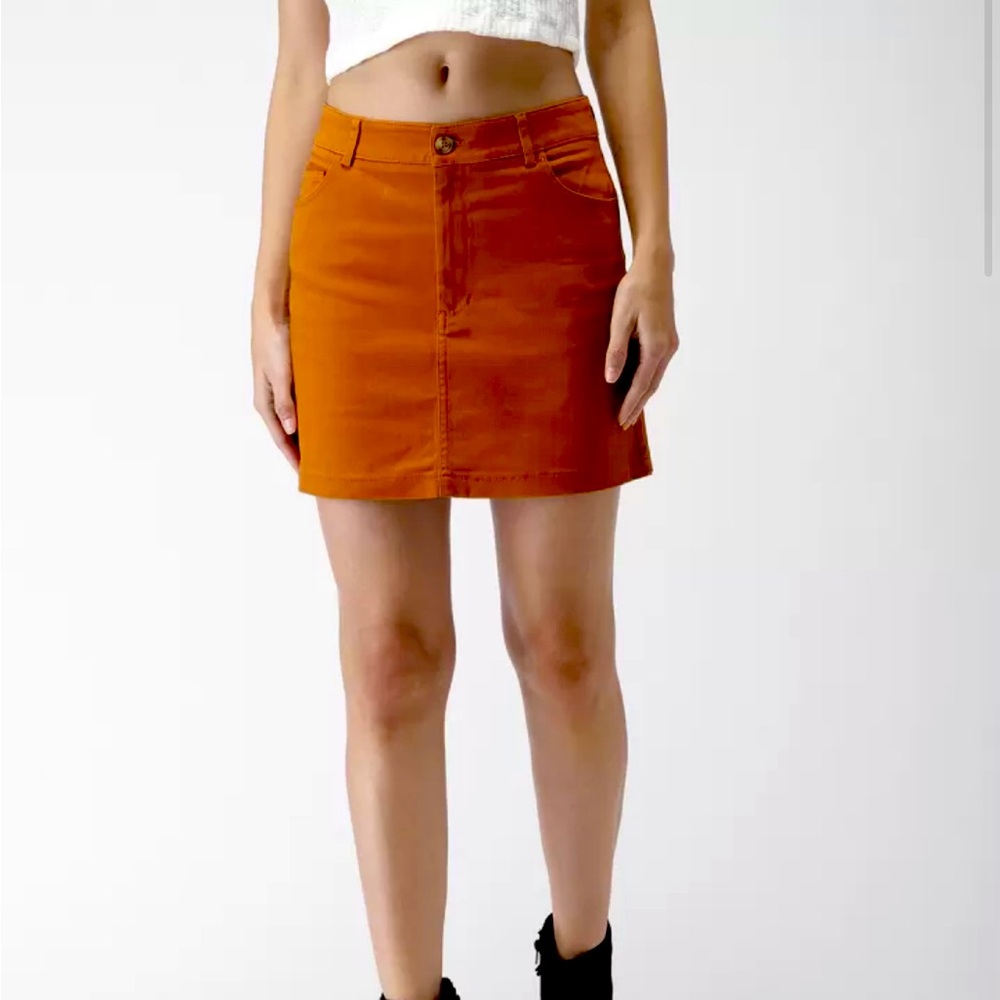 Forever 21 Women Solid Mustard Brown Skirt